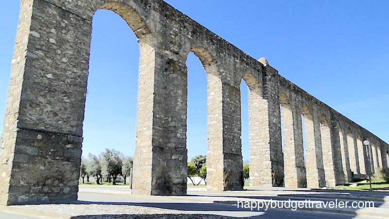 The Prata aqueduct in Évora-Portugal.