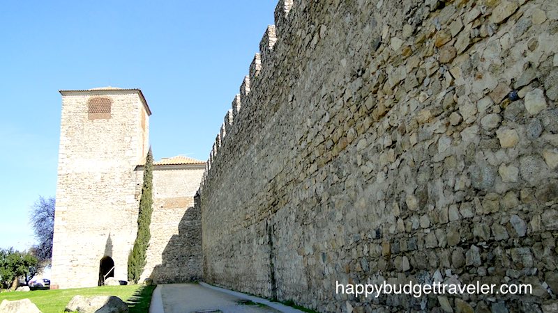 A picture of the city wall, in Évora-Portugal.