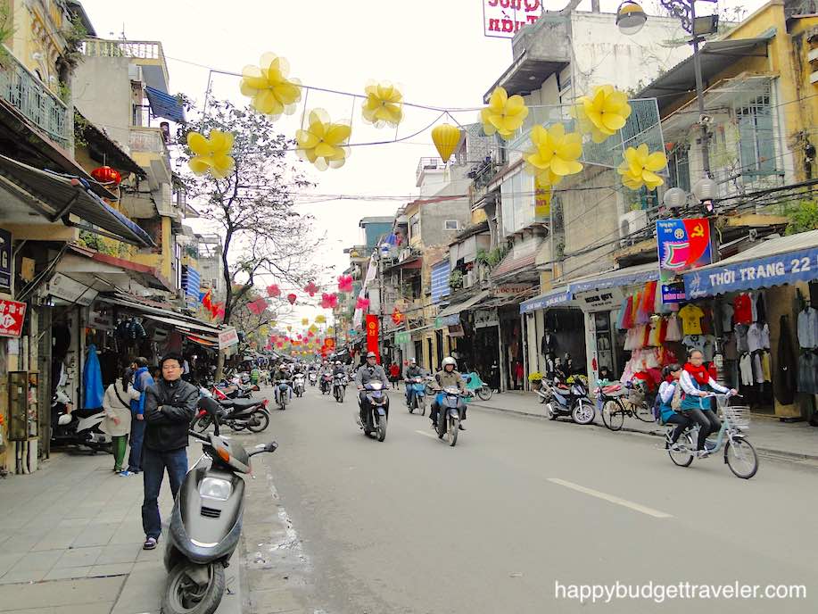 Picture of a street in Hanoi, Vietnam