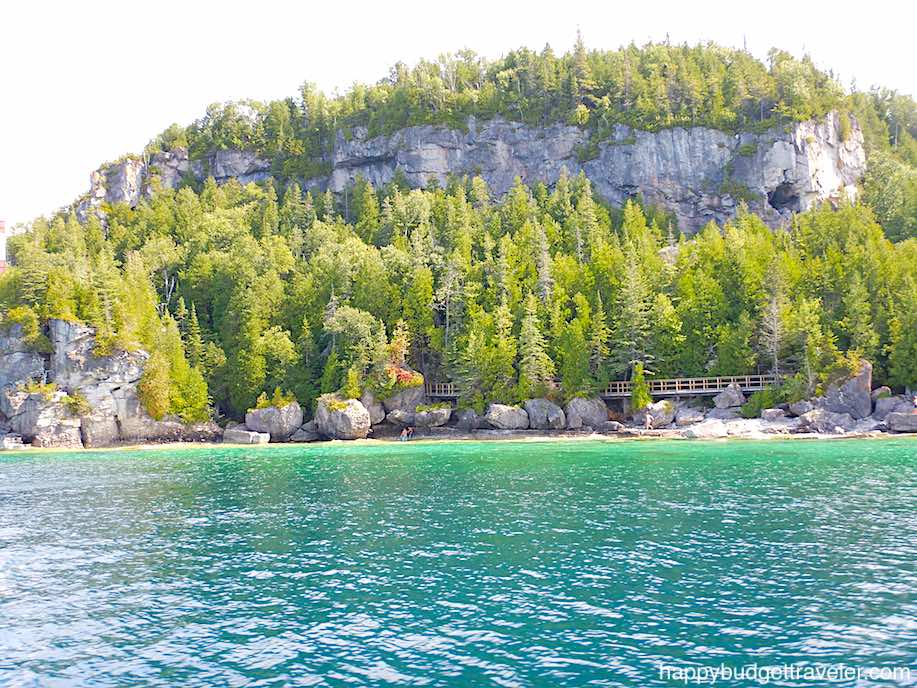 Picture of a Cave and walkway to Lighthouse on Flowerpot Island