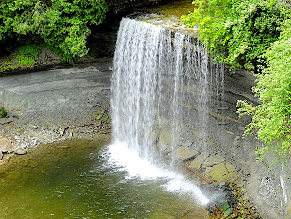 Picture of Bridal Veil Falls, Kagawong, Manitoulin Island, Ontario-Canada. Image credit-northeasternontario.com