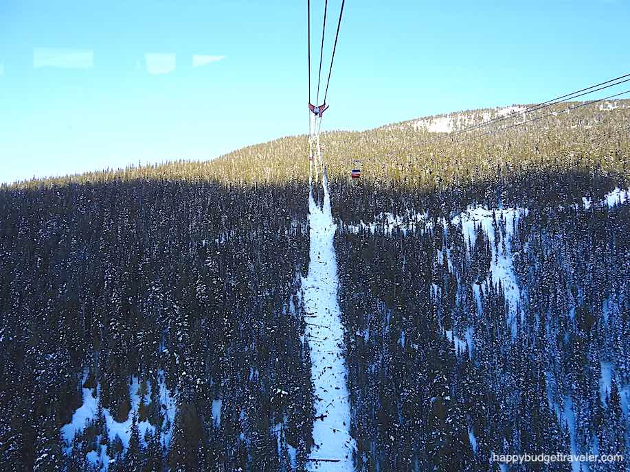 Picture of the PEAK 2 PEAK Gondola free span of 1.88 miles/3.03 kms between ropeway towers