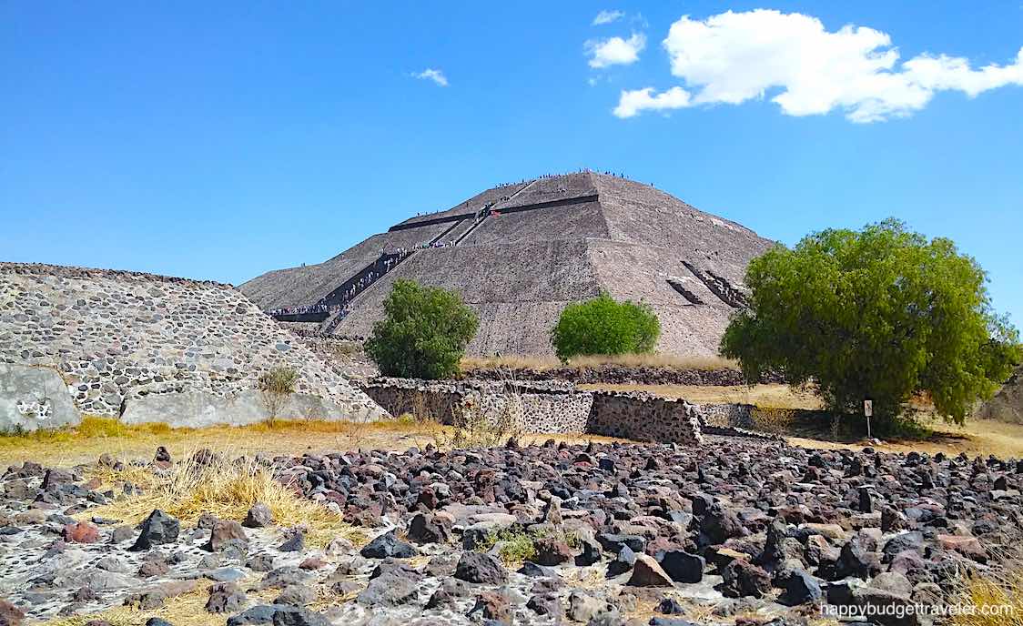 https://happybudgettraveler.com/wp-content/uploads/2018/12/mexico-teotihuacan-featured-image.jpg