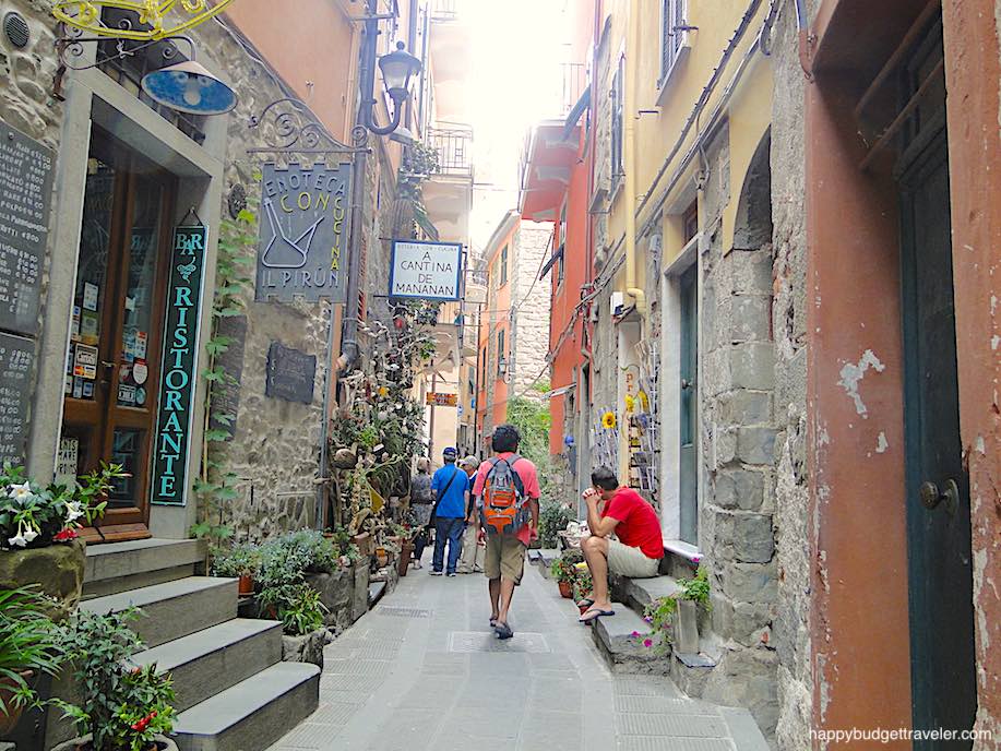 Picture of a street in Corniglia-Cinque Terre, Italy