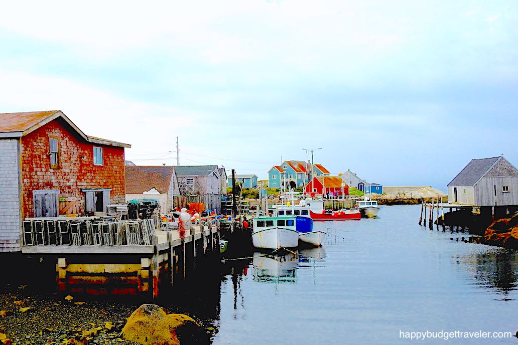 Pictures of Houses perched along the inlet in Peggy's Cove, Nova Scotia