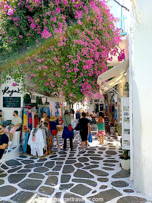 Picture of a pretty little street, Mykonos